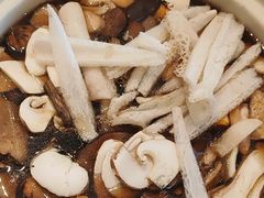 -天宜隆蘑菇宴火锅(石景山旗舰店)