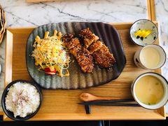 照烧鸡肉-自由之丘