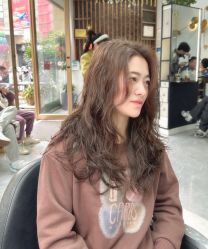 -尚艺造型.剪烫染.接发