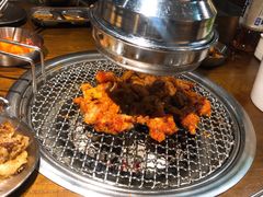 碳烤辣鸡肉-·缸桶屋·韩式牛肋条自助烤肉(西湖D11店)