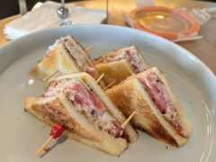 -J cafe 朝夕餐厅