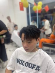 -乾健·烫染·接发SALON
