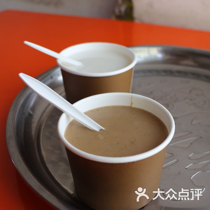 謝懷亮芝麻茶杏仁茶