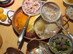 -洱火云南酸菜牛肉火锅(石景山当代商城店)