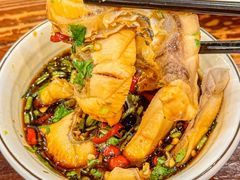 -正能量脆肉鲩火锅
