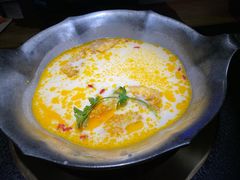 -湊湊火锅·茶憩(南京东路悦荟店)