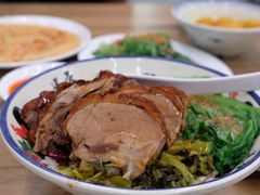 灌肠烧鸭饭-龍囍粤·顺德小吃·煲仔饭(安定门店)