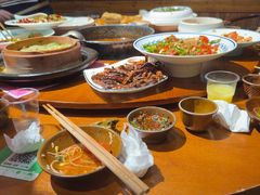 -苗阿哥酸汤牛肉火锅(体育场店)