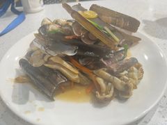 -锦里海景海鲜餐厅.三亚老字号(亚龙湾中心广场店)