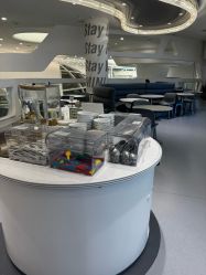-MINI MARS 移动的空间站乐园·餐饮·派对(浦东金桥店)