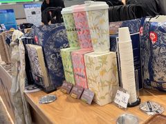 -霸王茶姬(上海静安大悦城店)