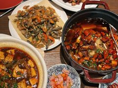 -肆海小川菜酒馆Wine Bistro (青年路店)