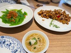 -连鹭海鲜·海肠捞饭·海胆饭(星海店)