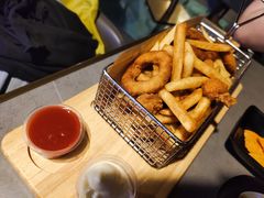 炸食拼盘-INNS BAR 音乐酒吧餐厅