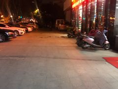 -何记酿皮店(西流湾店)