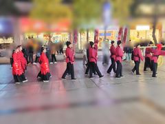 -黄兴南路步行商业街