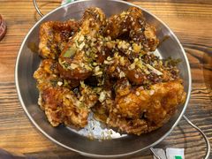 -BHC炸鸡(明洞总店)