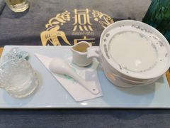 -燕庭·纯燕窝·甜品下午茶(南京西路店)