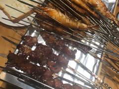 -喝丢一只鞋海鲜烧烤·海肠捞饭(文体街店)