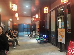 -煲王粤菜餐厅(中侨中心店)