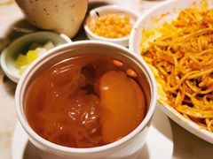 冰糖桃胶炖雪梨-初蓉丨遇见新川菜(亲贤街荣耀店)