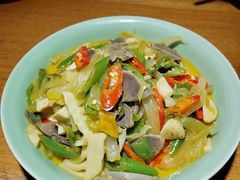 酸菜笋子炒鸭胗-弄堂里(雨花客厅店)