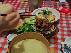 -老郑家东北春饼(龙悦居店)