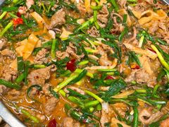 牛肉八带鱼饼土豪锅-京玉菲饭店(李村店)