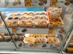 -85度C(生甜甜圈研究工坊·上海平凉店)