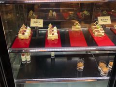 -东莞塘厦三正半山温泉酒店·沙利文西餐厅