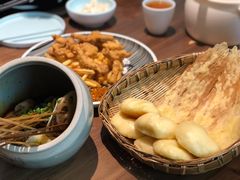 锅边馍馍-有红鸡毛店·川菜(建设路店)