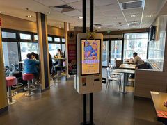 -麦当劳(江湾镇店)