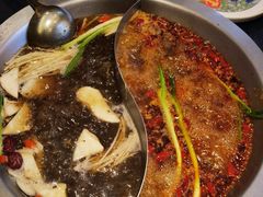 -沸炉重庆老火锅(军事博物馆店)