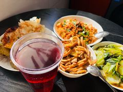 -川流不息·地道川菜·小龙虾(新松江路店)