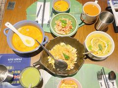 菠萝炒饭-帕蓝·暹罗料理(大学路店)