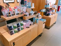 零售区-星巴克(汾阳路店)