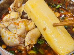 -鸿顺老铁锅美蛙鱼府(解放碑店)