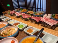 -明洞阿姨·韩式酱蟹烤肉·创意料理(三元桥店)