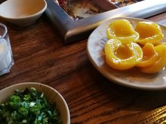 -老牌坊云南鱼豆花火锅(爱建店)