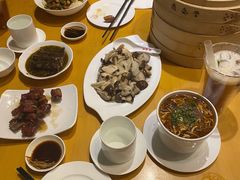 酸辣汤-鼎泰丰(嘉年华•海信广场VILLAGE店)