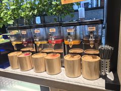 -川骄海鲜自助(王府井奥莱UP TOWN店原世界之花店)