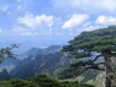 -黄山光明顶山庄