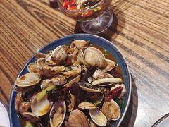 -蚝堡海鲜·威海菜·海肠捞饭·烧烤·亚洲吃蚝公司(幸福门店)