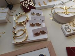 -LADY FAFA(巨鹿路陕西南路路口店)