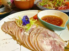-伊带伊路新疆美食府(呼家楼店)
