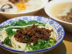 素椒杂酱面-龙抄手食府(浣花北路店)