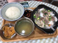清炖鱼羊鲜砂锅-阿金大白·上海菜馆(新天地店)