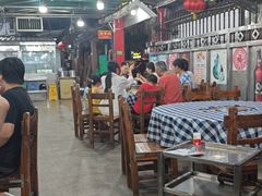 -洞密园美食城(富华路店)