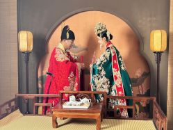 -莫兰迪婚纱摄影
