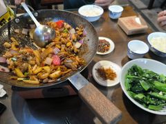 -富正毅三下锅·湘西韵味(天门山索道店)